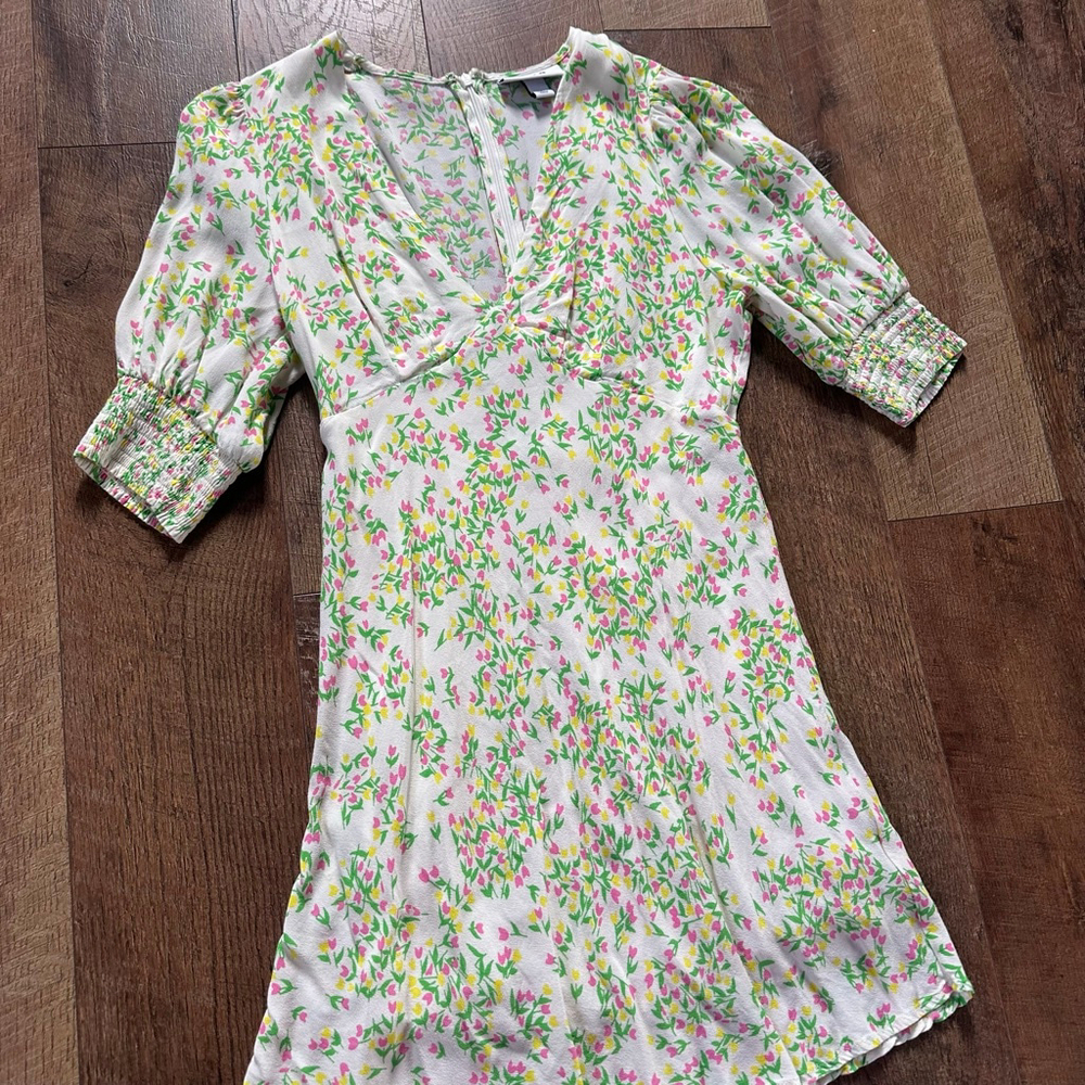 Women's RIXO White Floral Mini Dress with Puff Sleeves Size 8